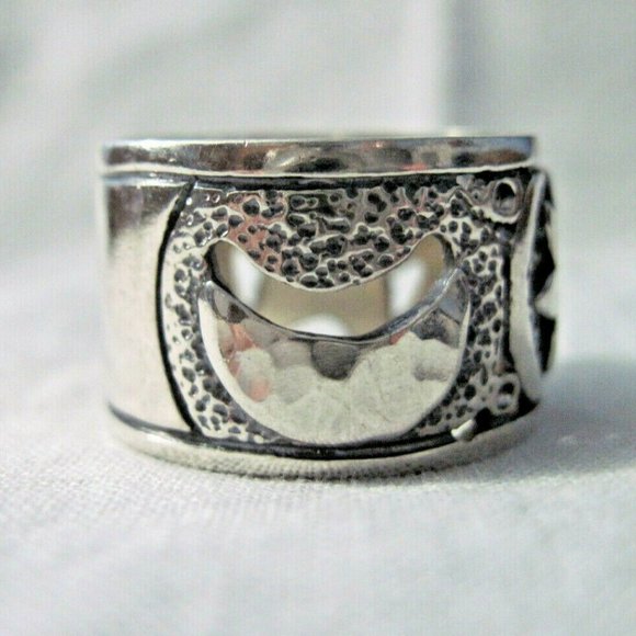 Sterling Silver 9.25 stamped sun, moon and star ring size 9 1/2 euc - Picture 3 of 8